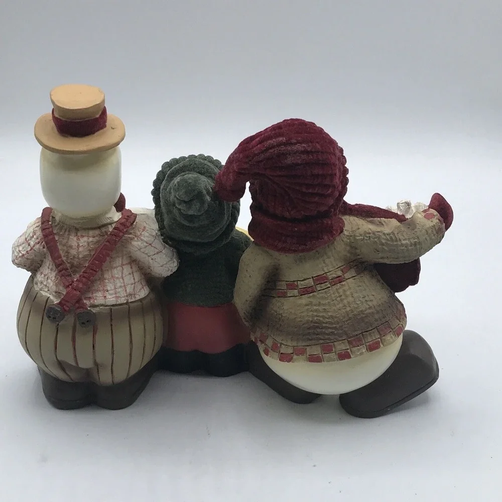 Resin Winter Family Peace Hope Joy Figurine Winter‎ Decor